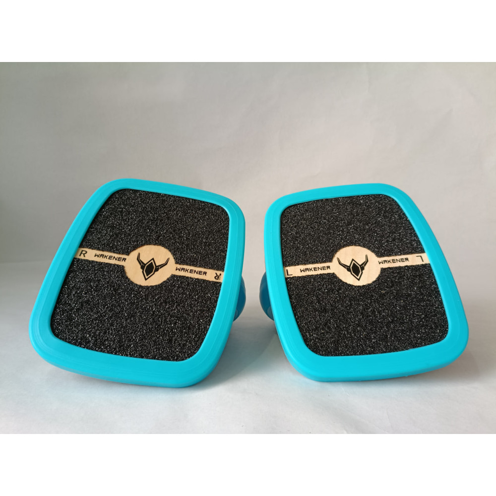 Patines Drift Skate Wakener en azul, diseñados para experimentar diferentes estilos, baratos y asequibles.