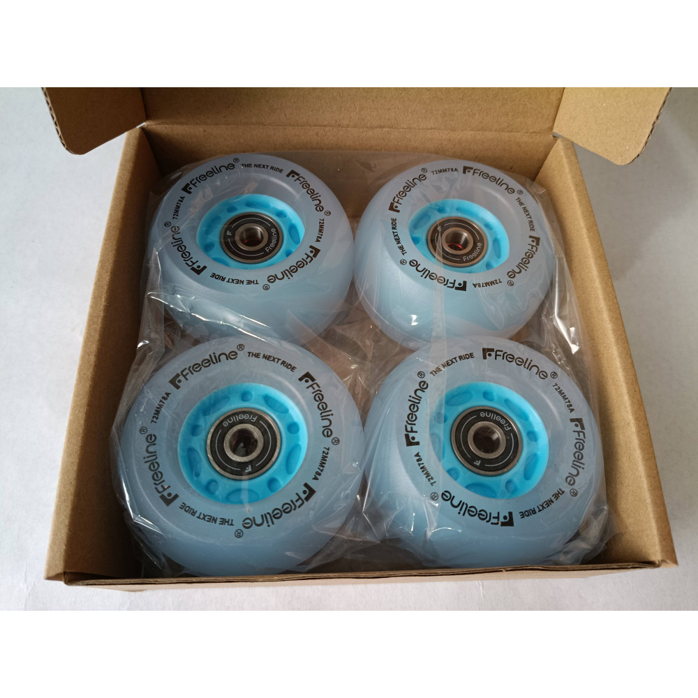 Caja de cuatro ruedas luminosas de freeskate de la marca freeline skates de color azul nuevas.